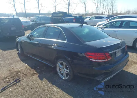 2014 Mercedes-Benz E 350 z USA, uszkodzony, nr VIN WDDHF5KB4EA921609